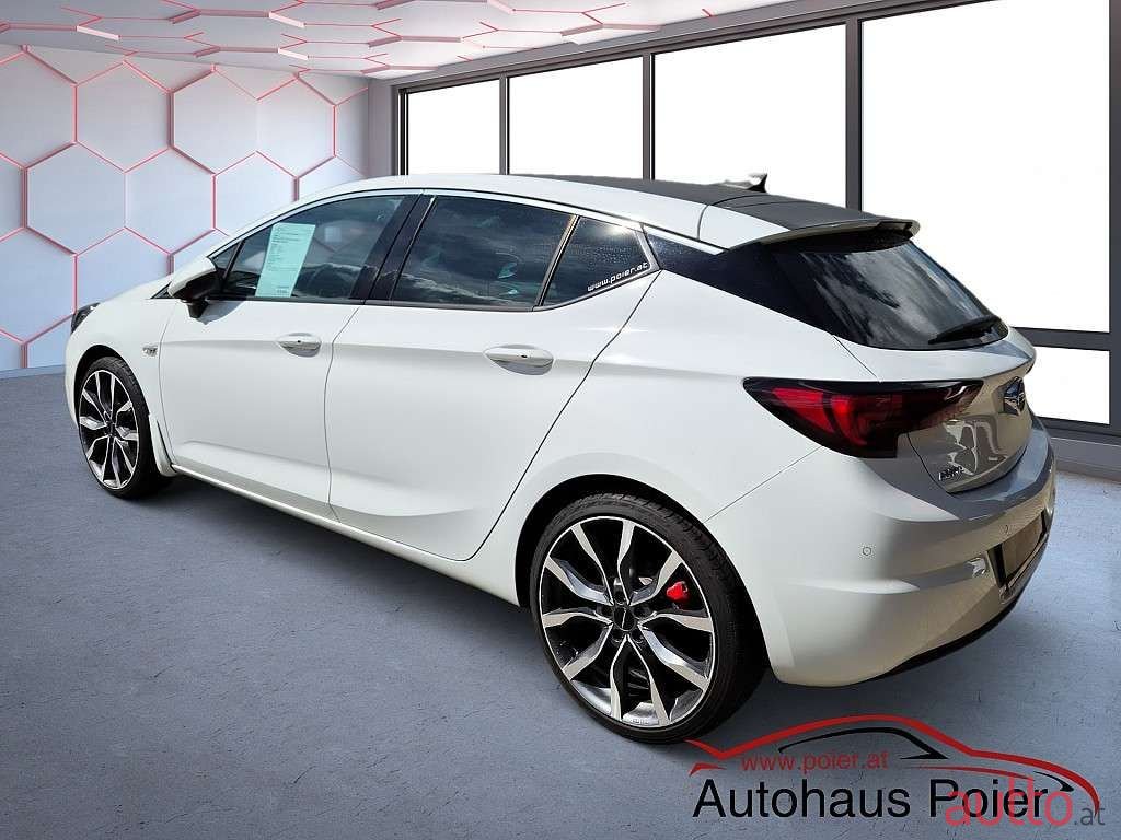 2016' Opel Astra photo #4