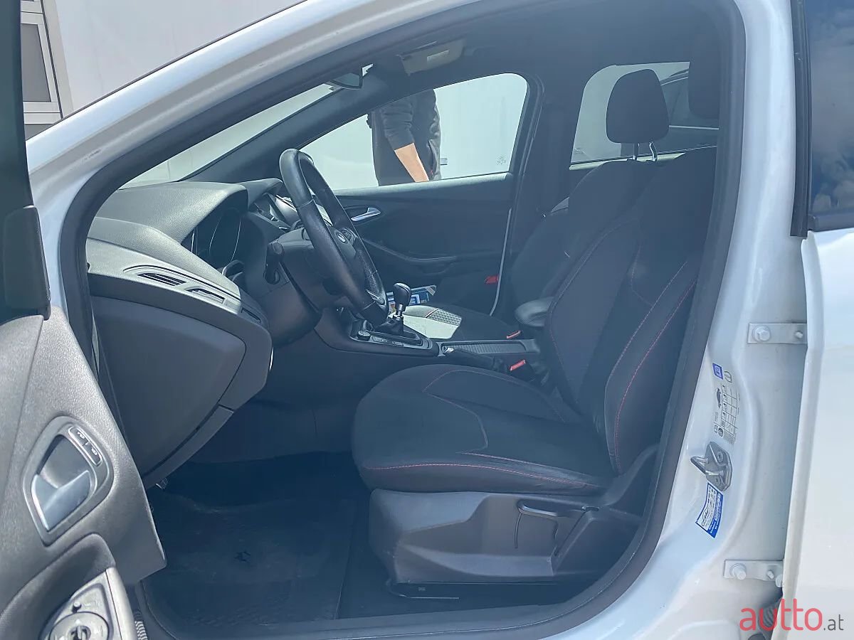 2018' Ford Focus photo #4