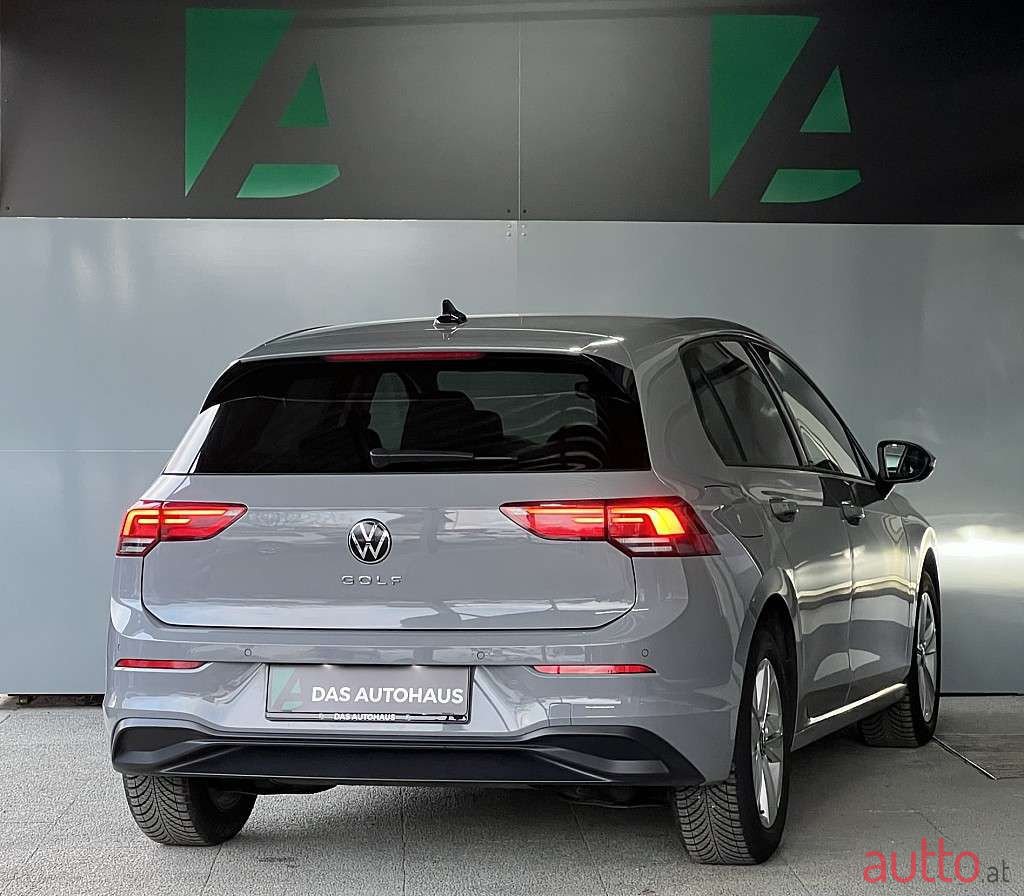 2020' Volkswagen Golf photo #2