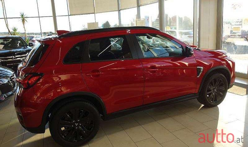 2020' Mitsubishi ASX photo #1
