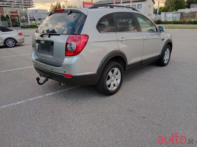 2011' Chevrolet Captiva photo #4