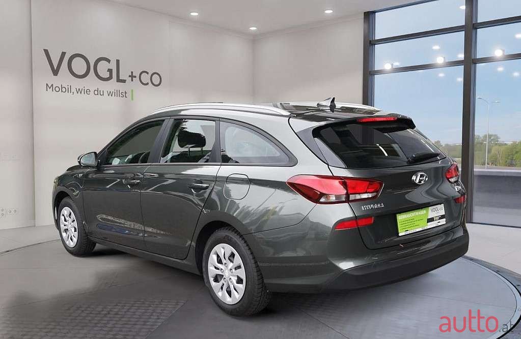 2021' Hyundai i30 photo #3