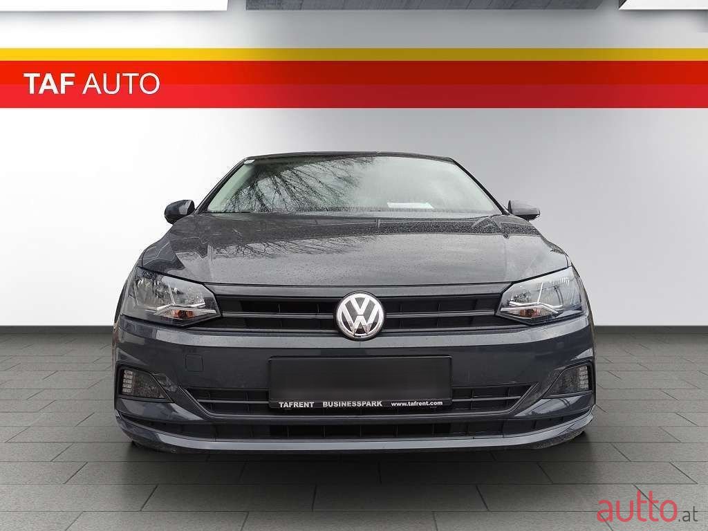 2019' Volkswagen Polo photo #3