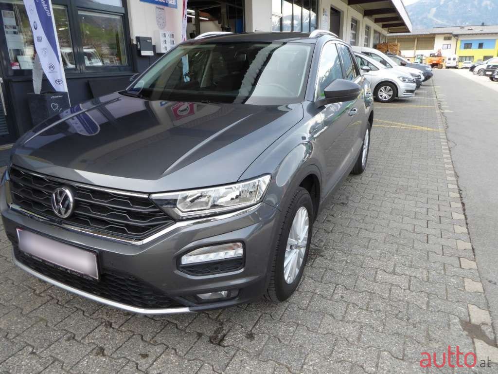 2018' Volkswagen T-Roc photo #1