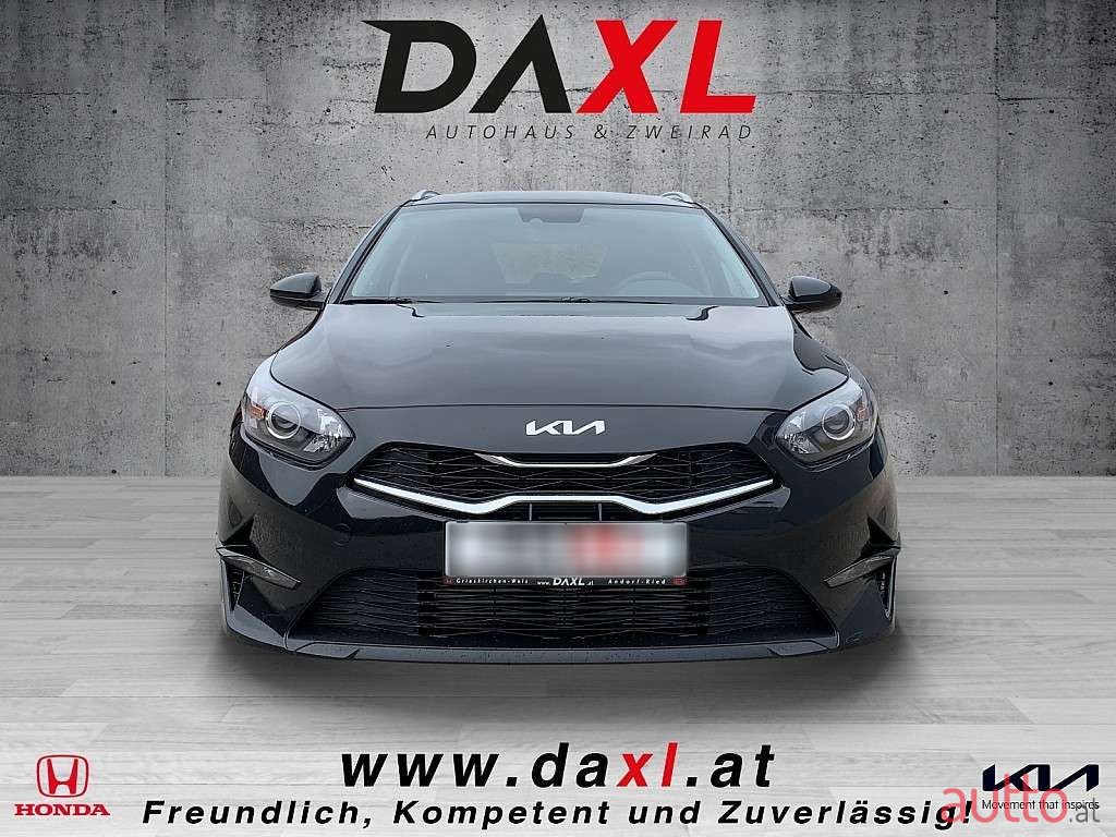 2023' Kia Ceed photo #2