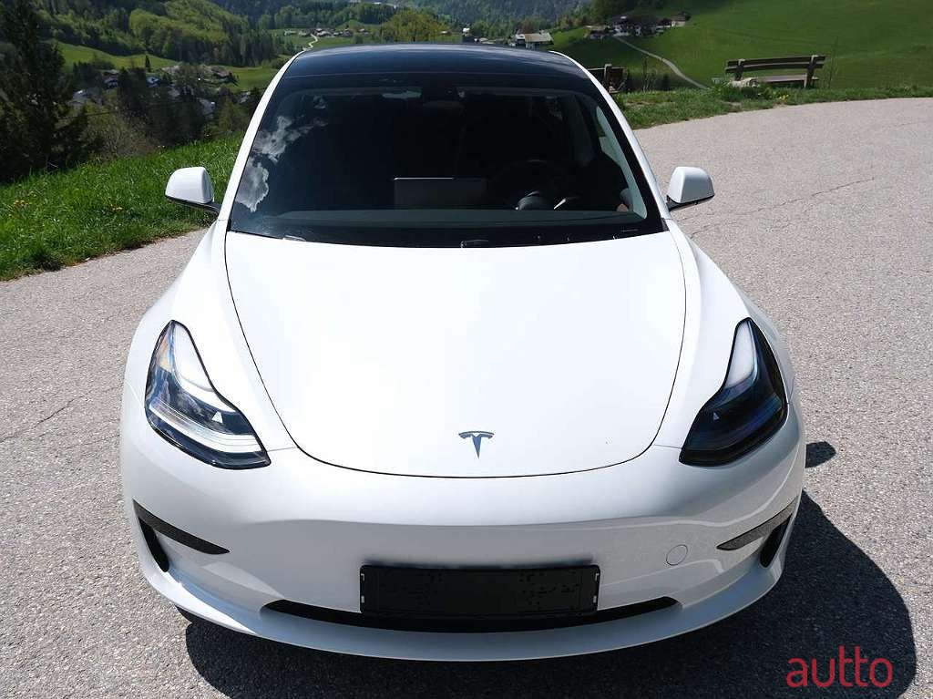 2022' Tesla Model 3 photo #5