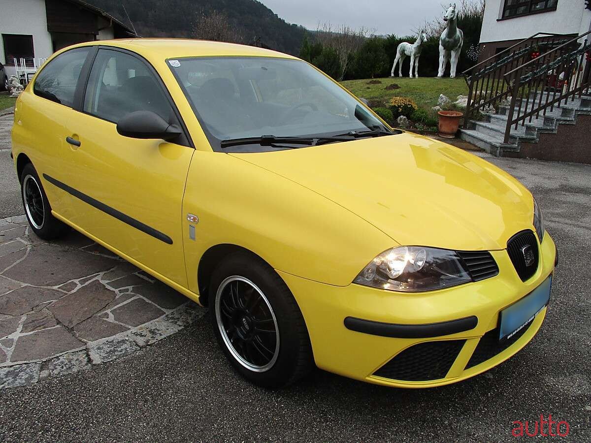 2008' SEAT Ibiza photo #2