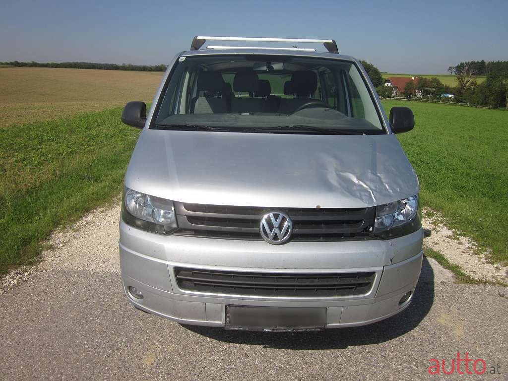 2011' Volkswagen T5 photo #2