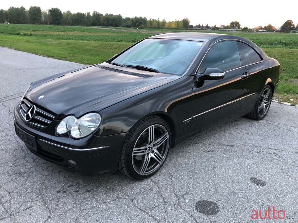 2004' Mercedes-Benz Clk-Klasse photo #1