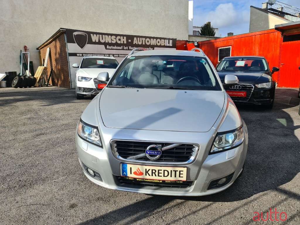 2012' Volvo V50 photo #2