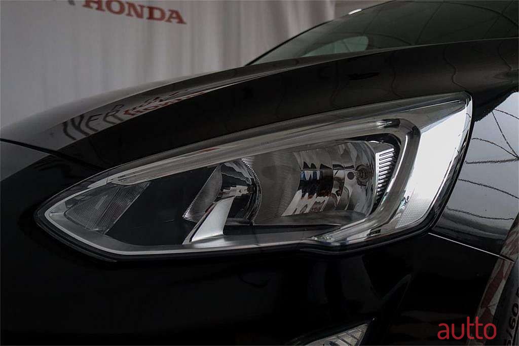 2019' Ford Focus photo #4