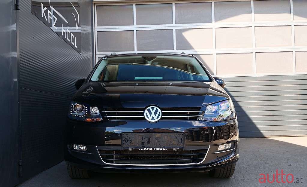 2016' Volkswagen Sharan photo #2