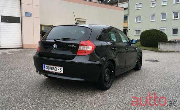 2004' BMW 1Er-Reihe photo #2