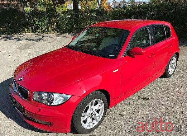 2009' BMW 1Er-Reihe photo #1