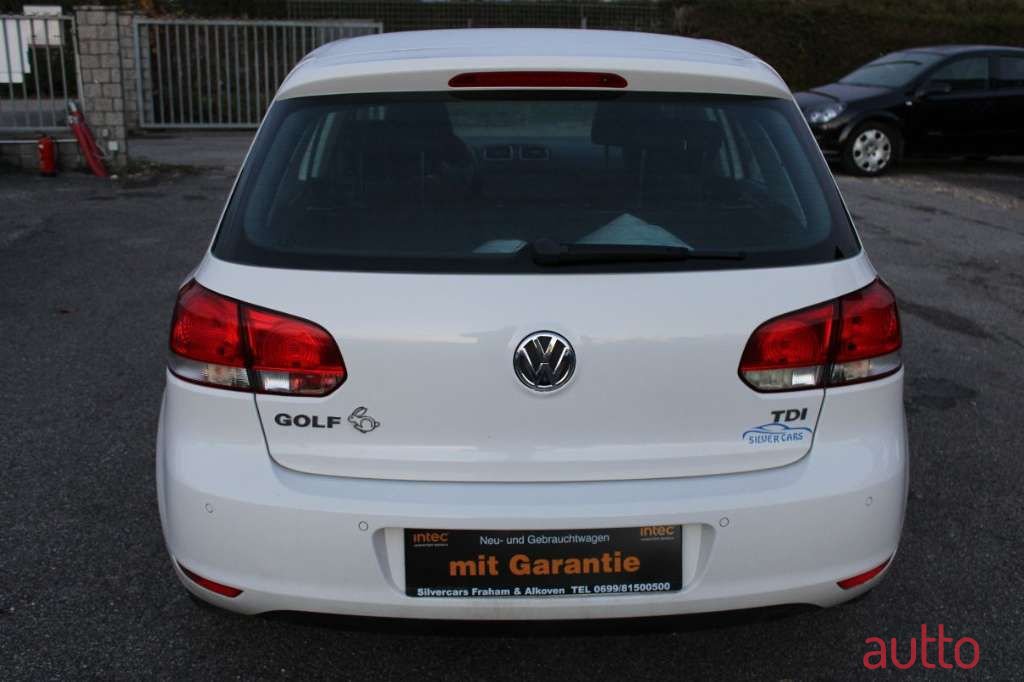 2012' Volkswagen Golf photo #6