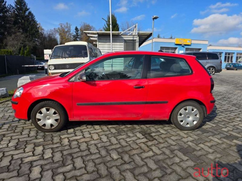 2009' Volkswagen Polo photo #3