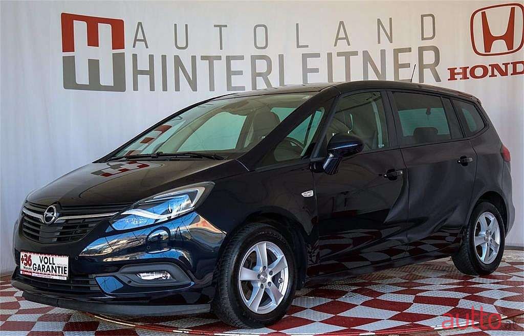 2018' Opel Zafira photo #1