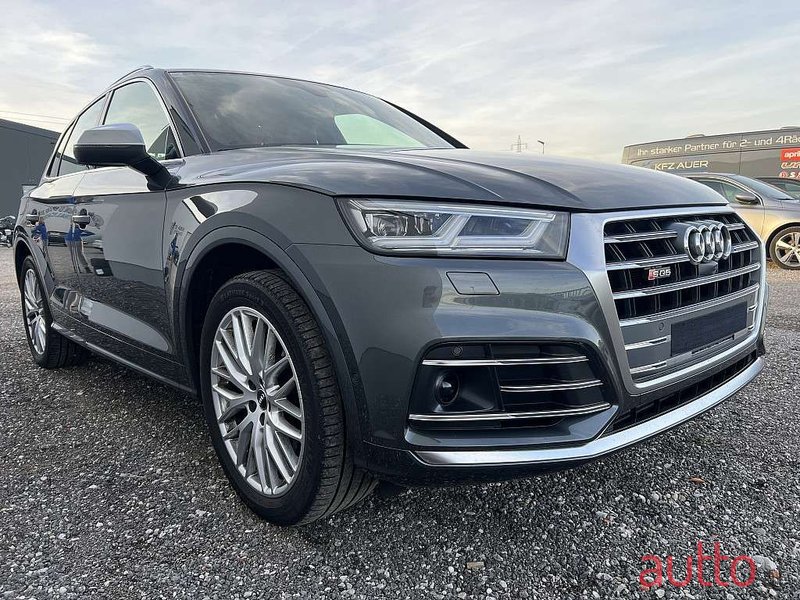 2019' Audi Q5 photo #4