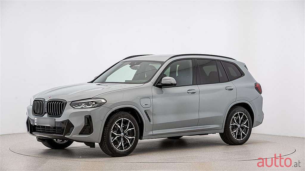 2022' BMW X3 photo #3