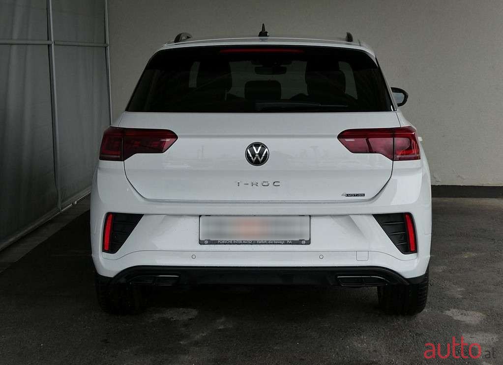 2022' Volkswagen T-Roc photo #4