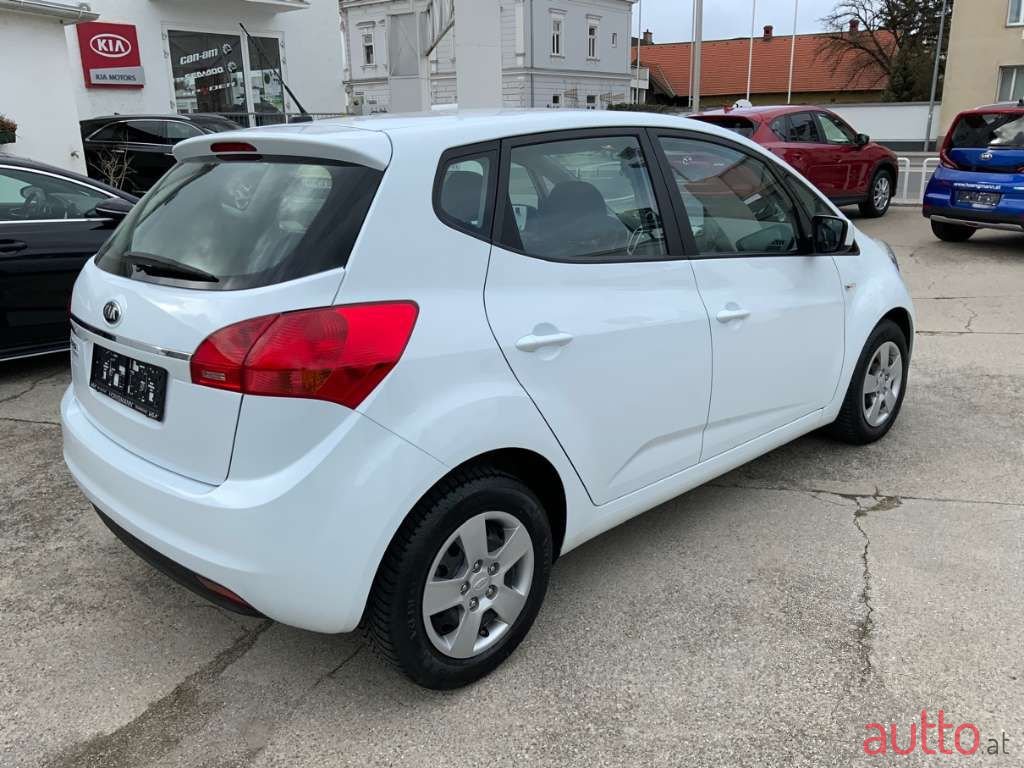 2017' Kia Venga photo #6