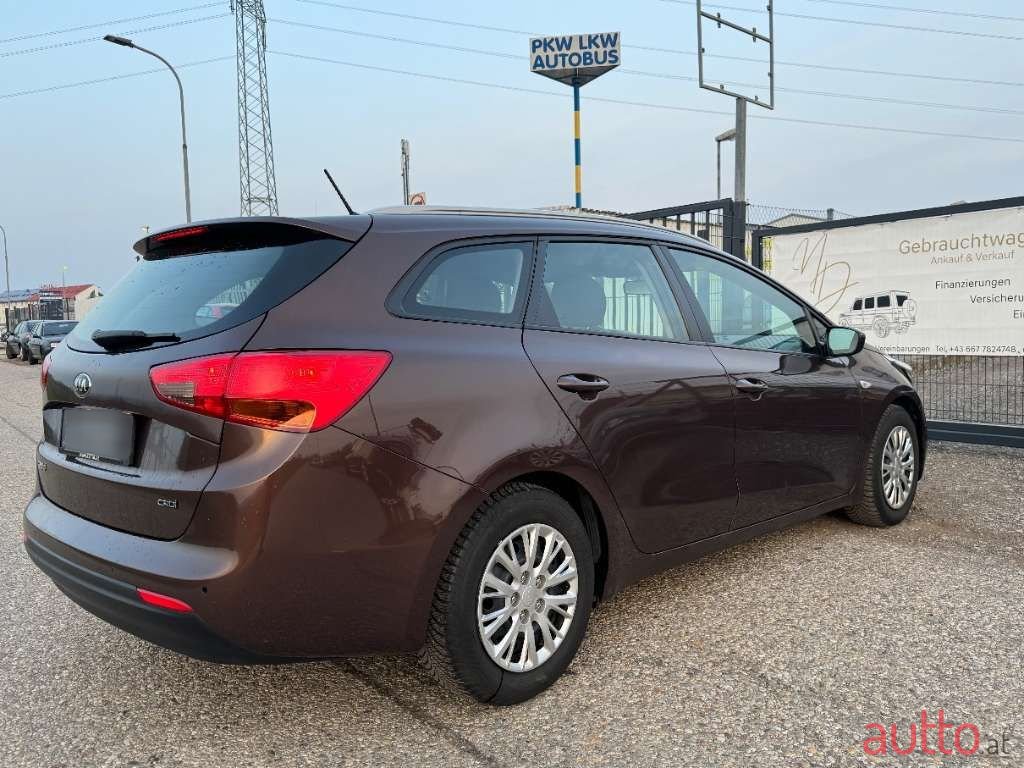 2013' Kia Ceed photo #4