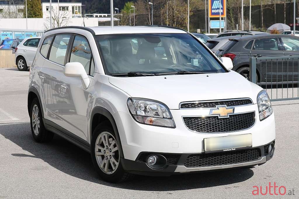 2012' Chevrolet Orlando photo #1
