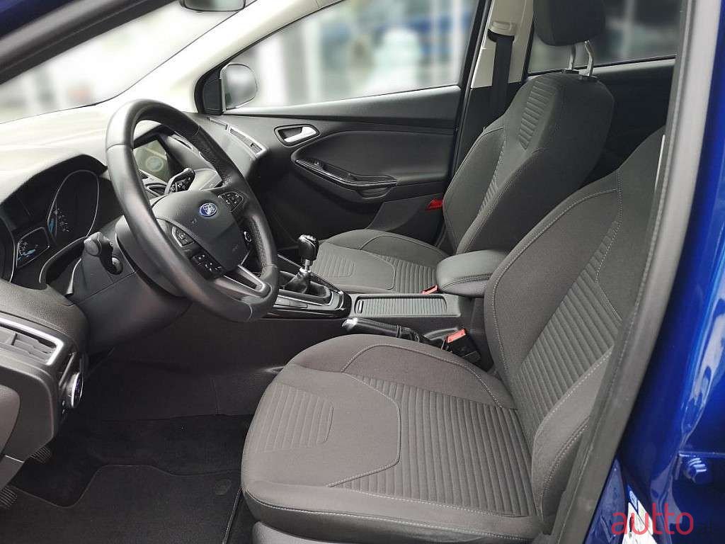 2018' Ford Focus photo #5