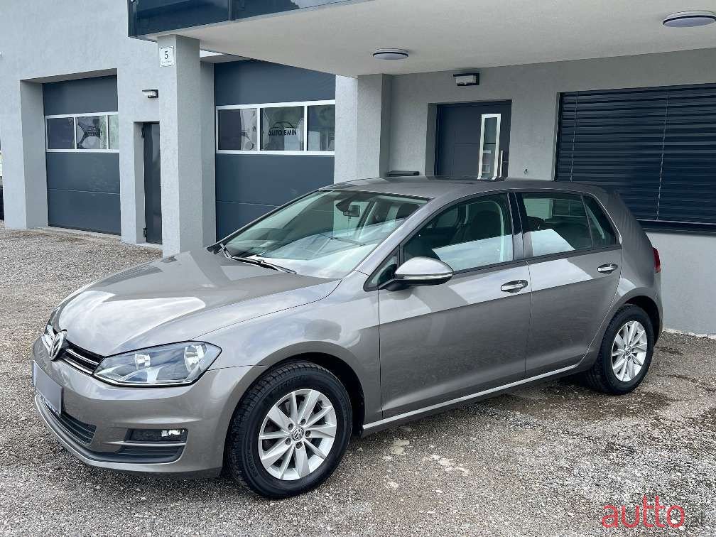 2014' Volkswagen Golf photo #1