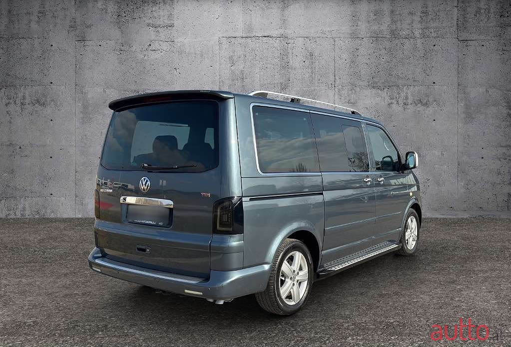 2007' Volkswagen Multivan photo #4