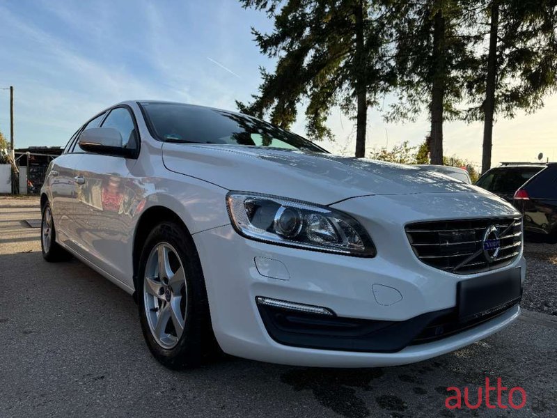 2016' Volvo V60 photo #1