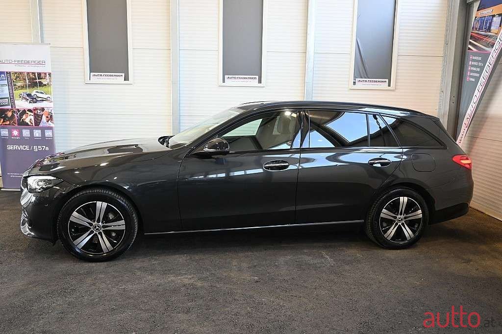 2022' Mercedes-Benz C-Klasse photo #3