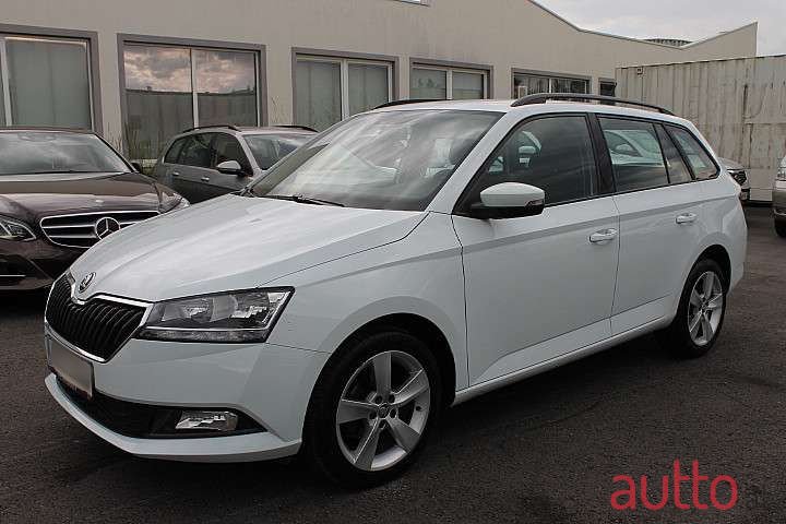 2019' Skoda Fabia photo #1