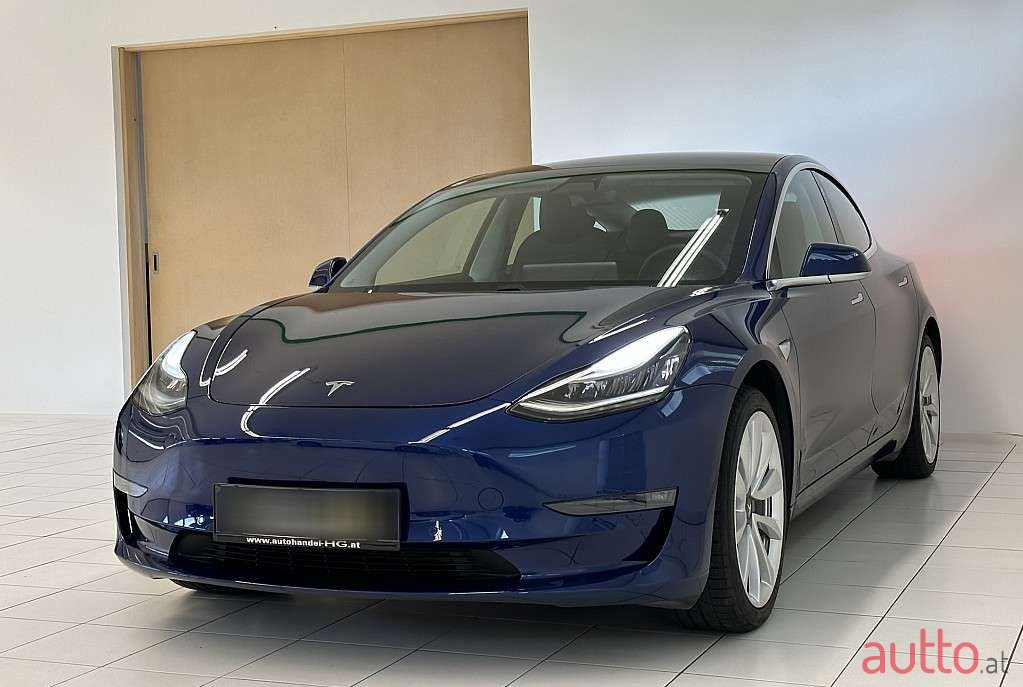 2020' Tesla Model 3 photo #3