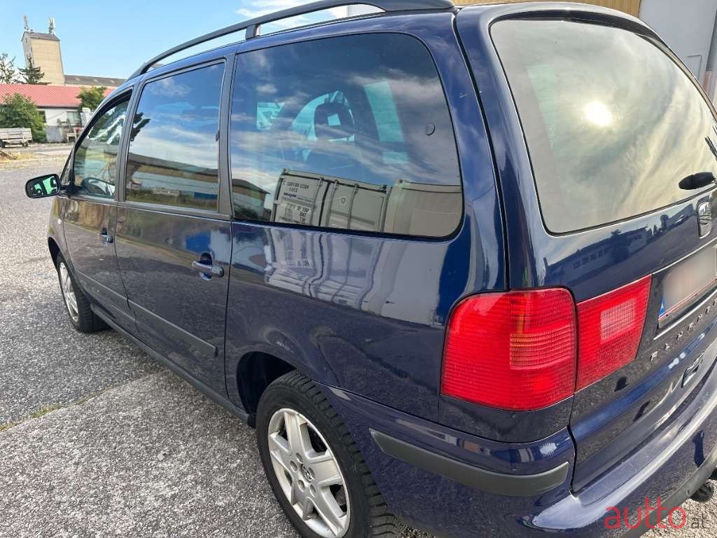 2008' SEAT Alhambra photo #6