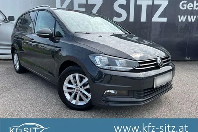 2019' Volkswagen Touran