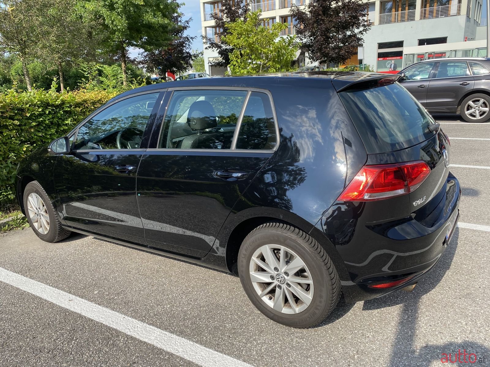 2014' Volkswagen Golf photo #2