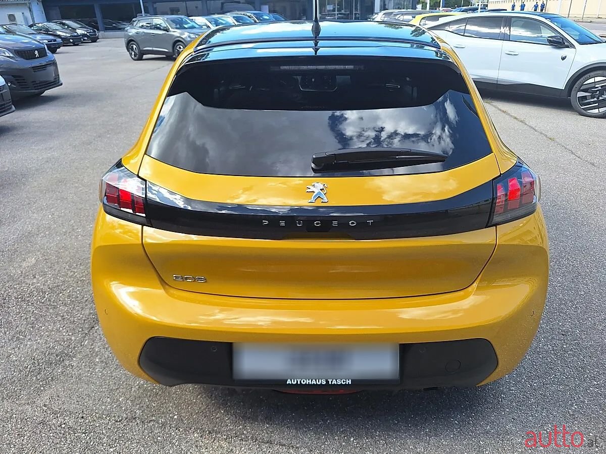 2022' Peugeot 208 photo #4