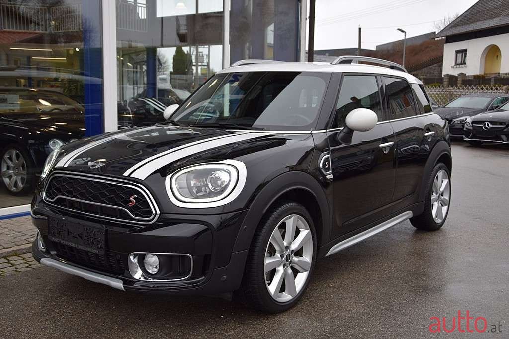 2018' MINI Countryman photo #2