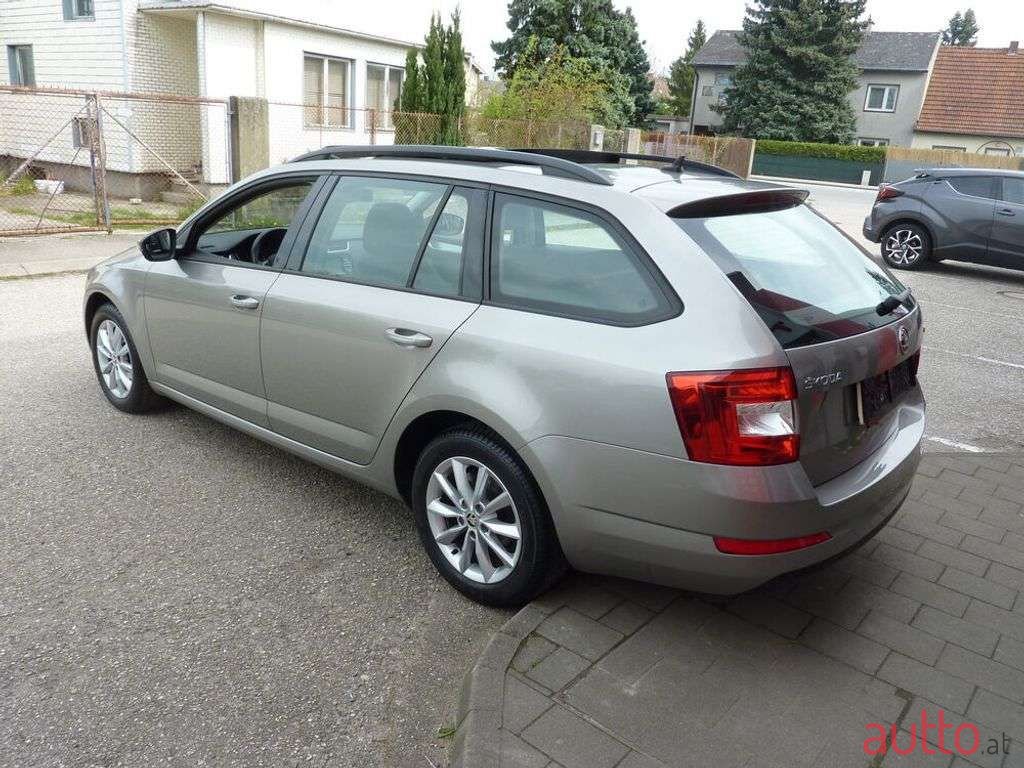 2017' Skoda Octavia photo #3