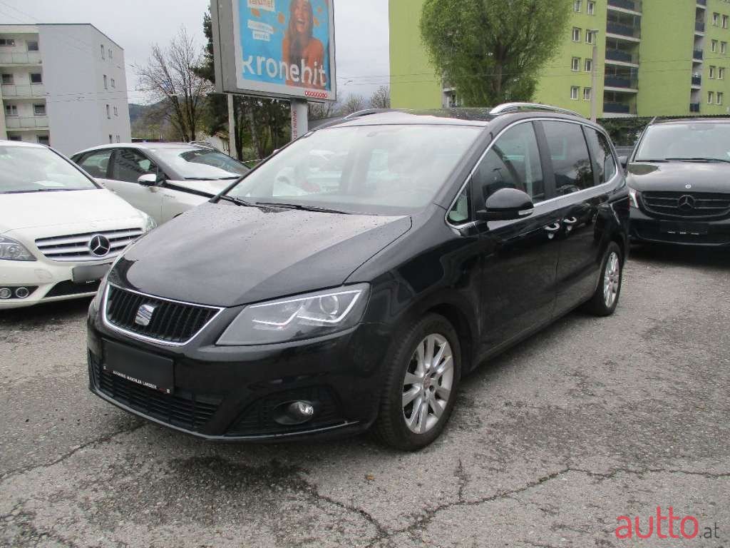 2012' SEAT Alhambra photo #3