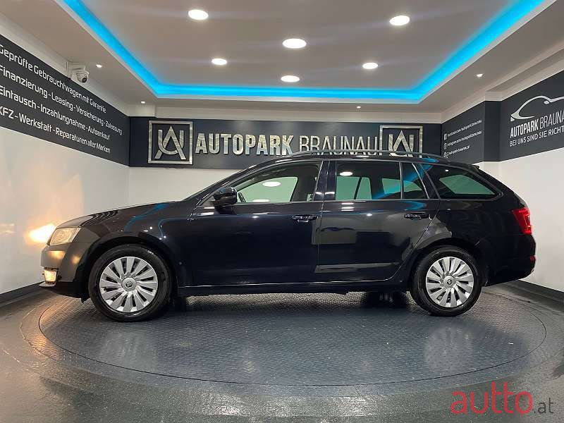 2016' Skoda Octavia photo #2