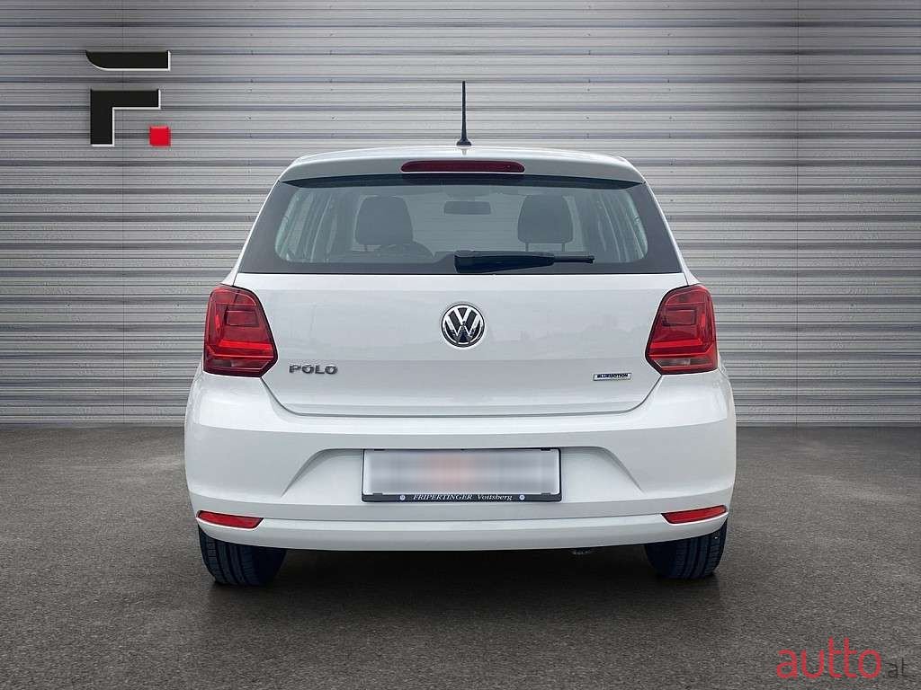 2017' Volkswagen Polo photo #6