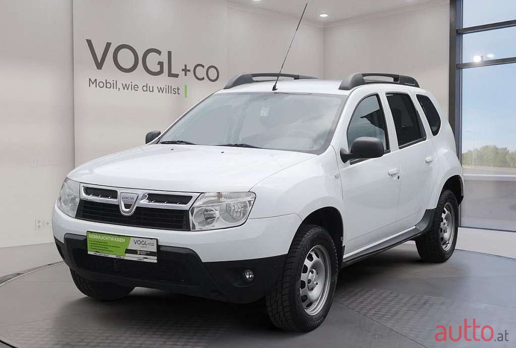 2011' Dacia Duster photo #2