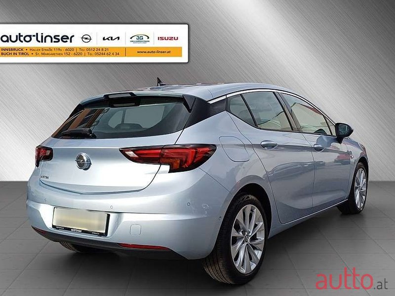 2020' Opel Astra photo #5