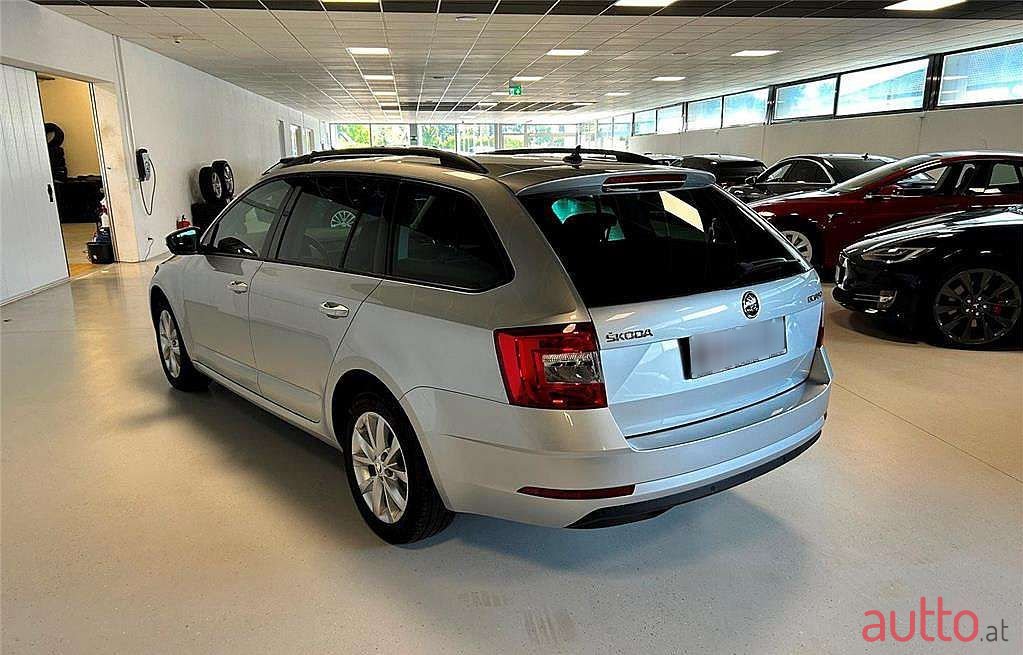 2019' Skoda Octavia photo #4