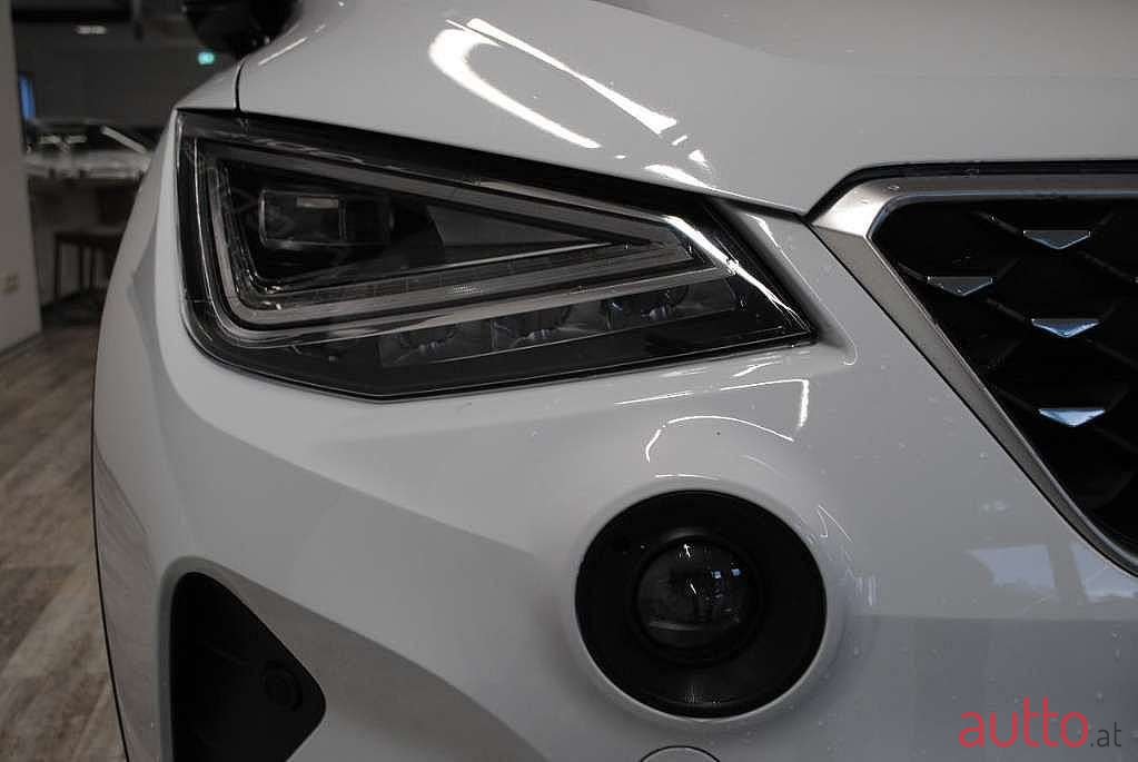 2022' SEAT Arona photo #5