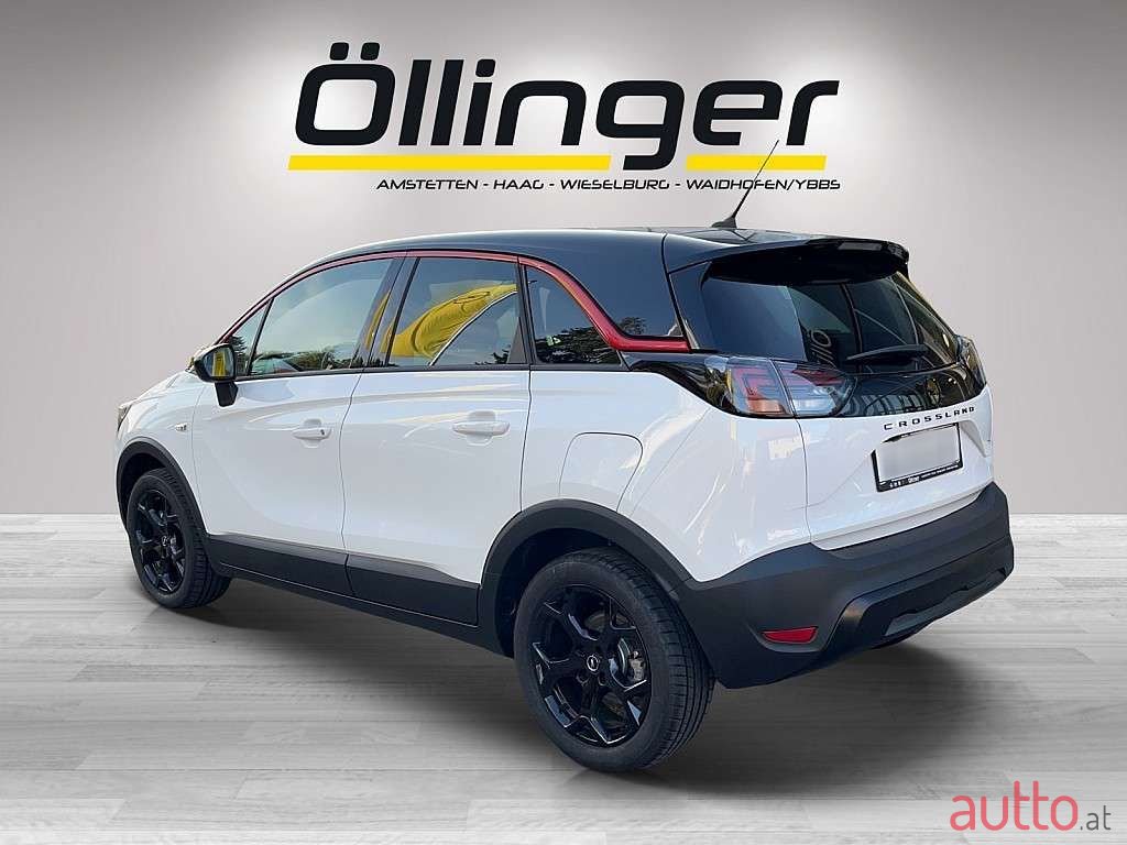2022' Opel Crossland photo #3