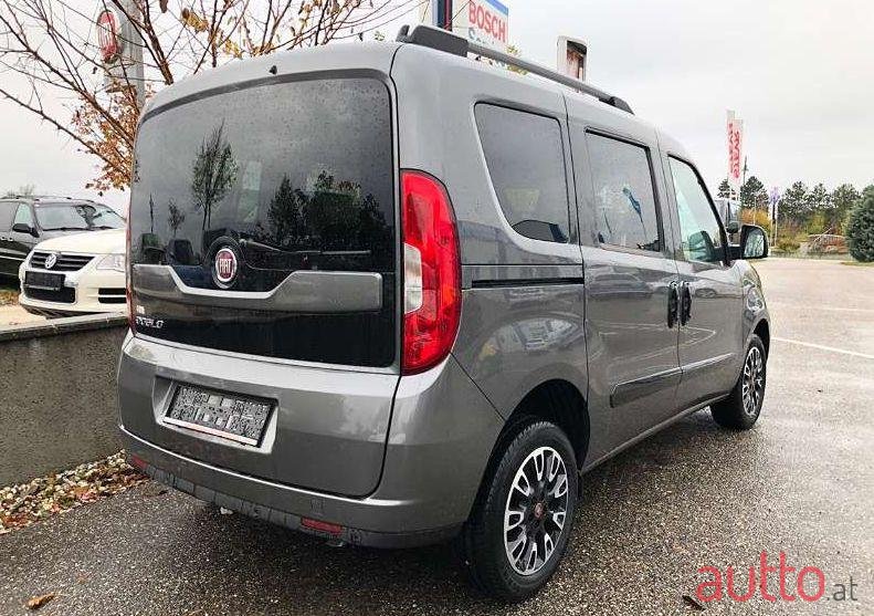 2008' Fiat Doblo photo #1