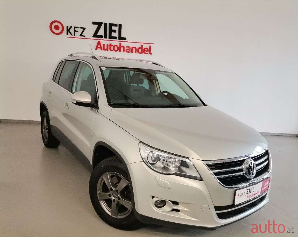 2009' Volkswagen Tiguan photo #1